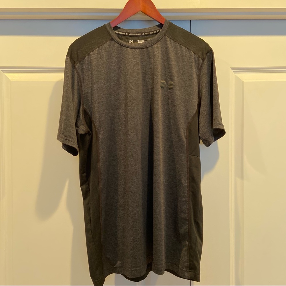 Sz XL Mens Under Armour Heat Gear Fitted Coupe - Black/Gray